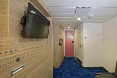 Polar Outside | Lower deck for 2 travellers
